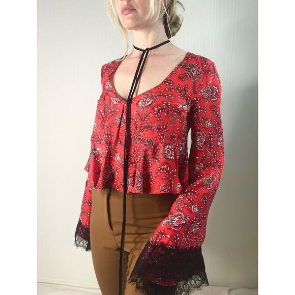 CINQ A SEPT "Jemma" Silk Red Paisley Long Sleeve Cropped Blouse NWT US XS - Picture 2 of 15